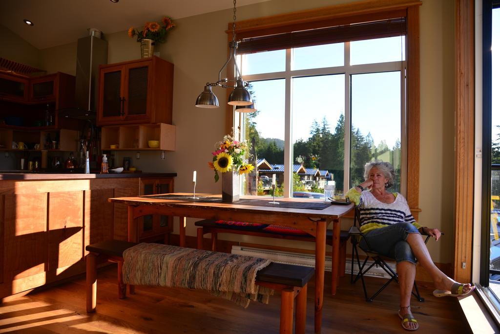 Villa Bjorn Holm Port Renfrew Esterno foto